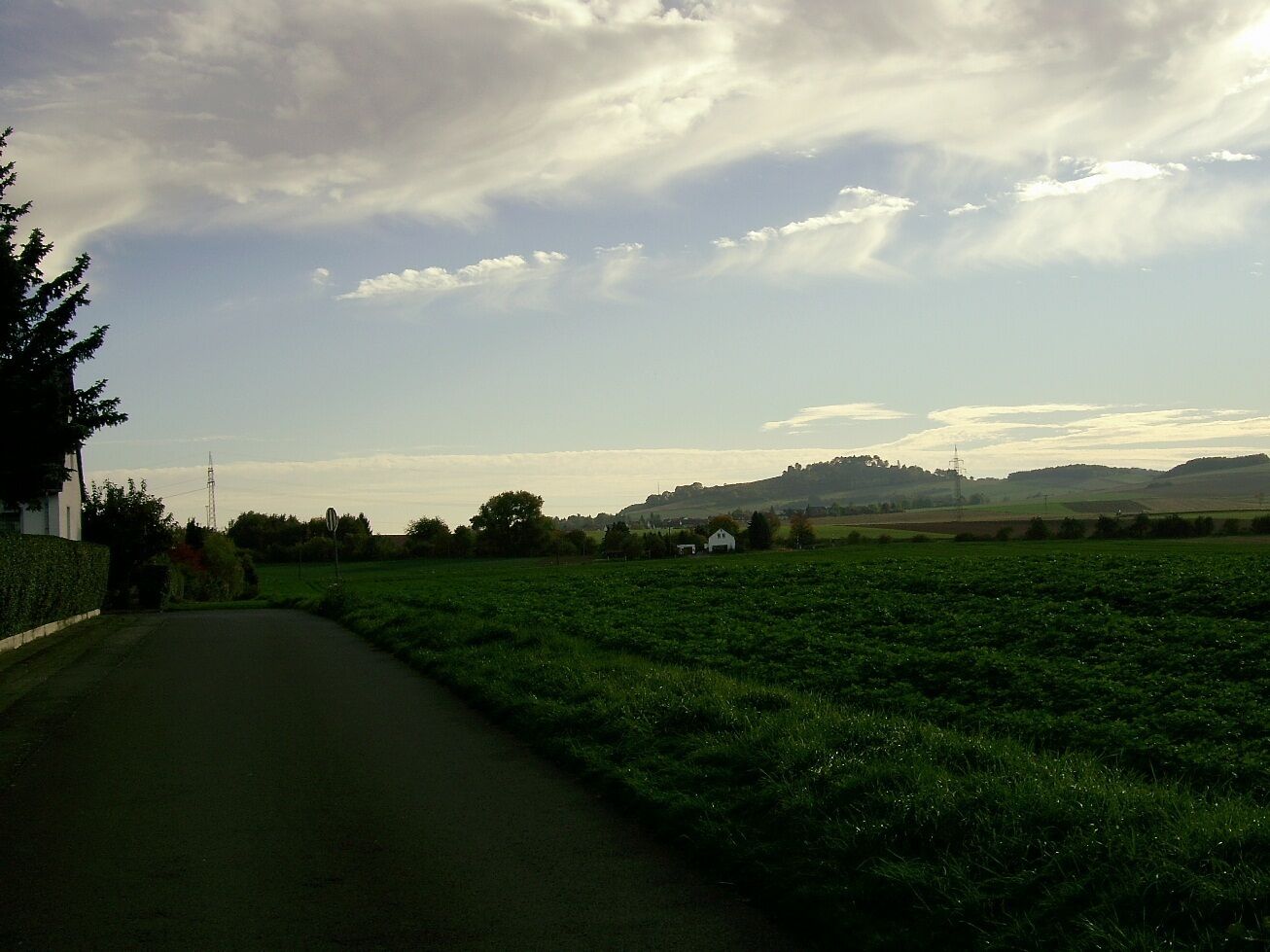Blick vom nordlichen Rand des Neubaugebiets richtung Hillerse