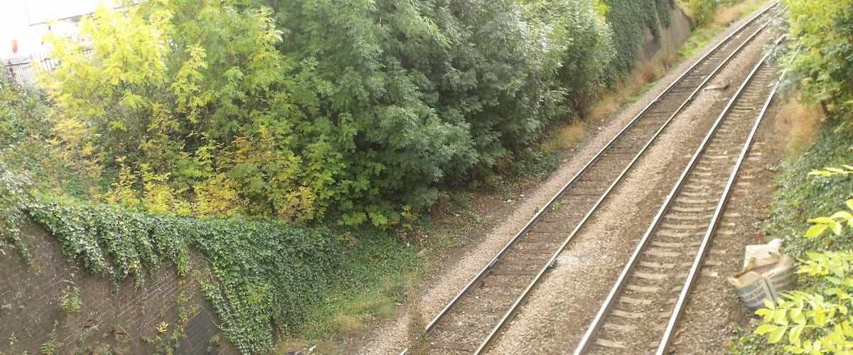 This is Tyseley South Junction in Tyseley, near the Warwick Road. The junction was re-signalled and had new tracks installed by 2008. This is the line I usually go on - the Shakespeare line. Taken from Warwick Road in Tyseley. Towards Spring Road Station.