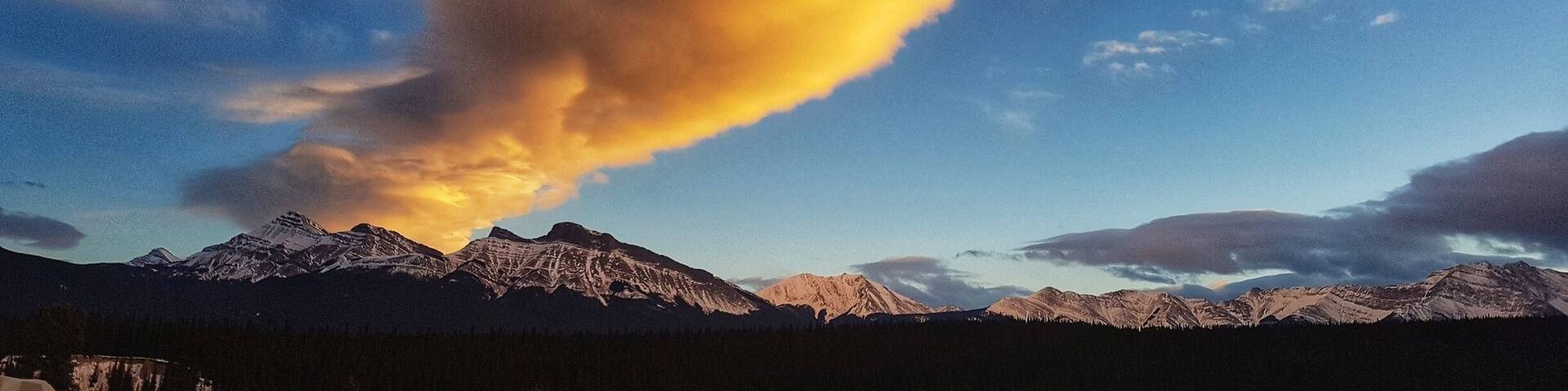 We tried to shoot sunset but were about 10 minutes late. Did get some great colour over the mountains! We were located at the east end of Abraham lake, beside the dam.