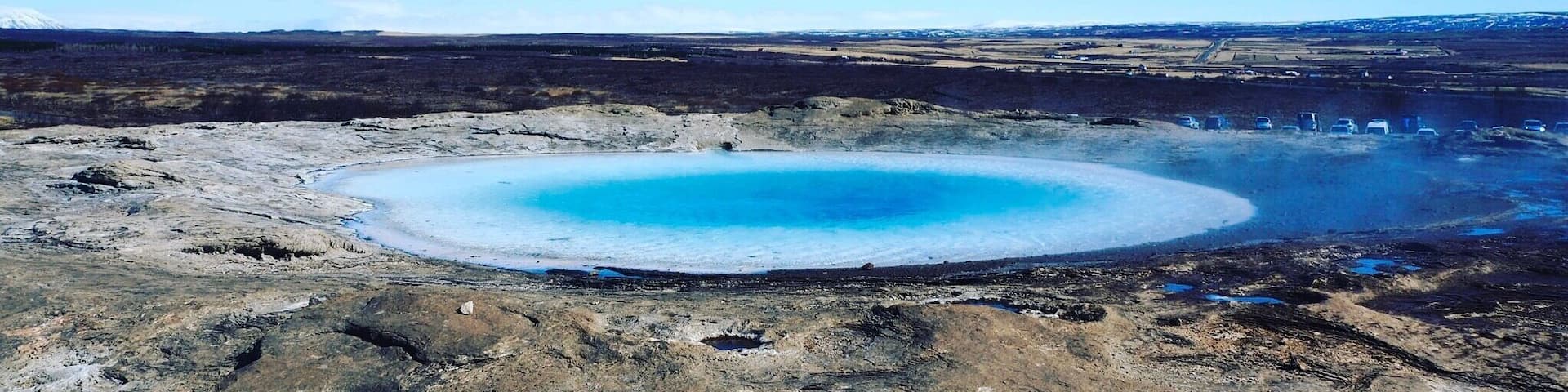 Iceland is a country of extreme contrasts. Widely known as "The Land of Fire and Ice", it is home to both some of the largest glaciers in Europe, and some of the most active vulcanoes in the world. A must-go destination, don't miss it!
#LifeAtExpedia