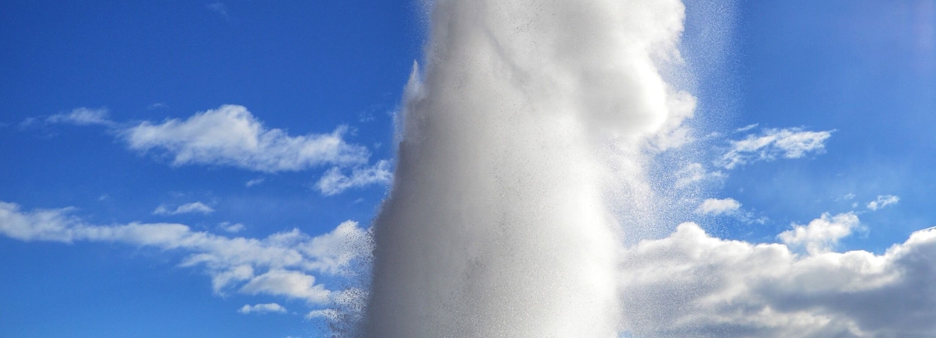 Strokkur; the only erupting Geysir in Iceland ❤️