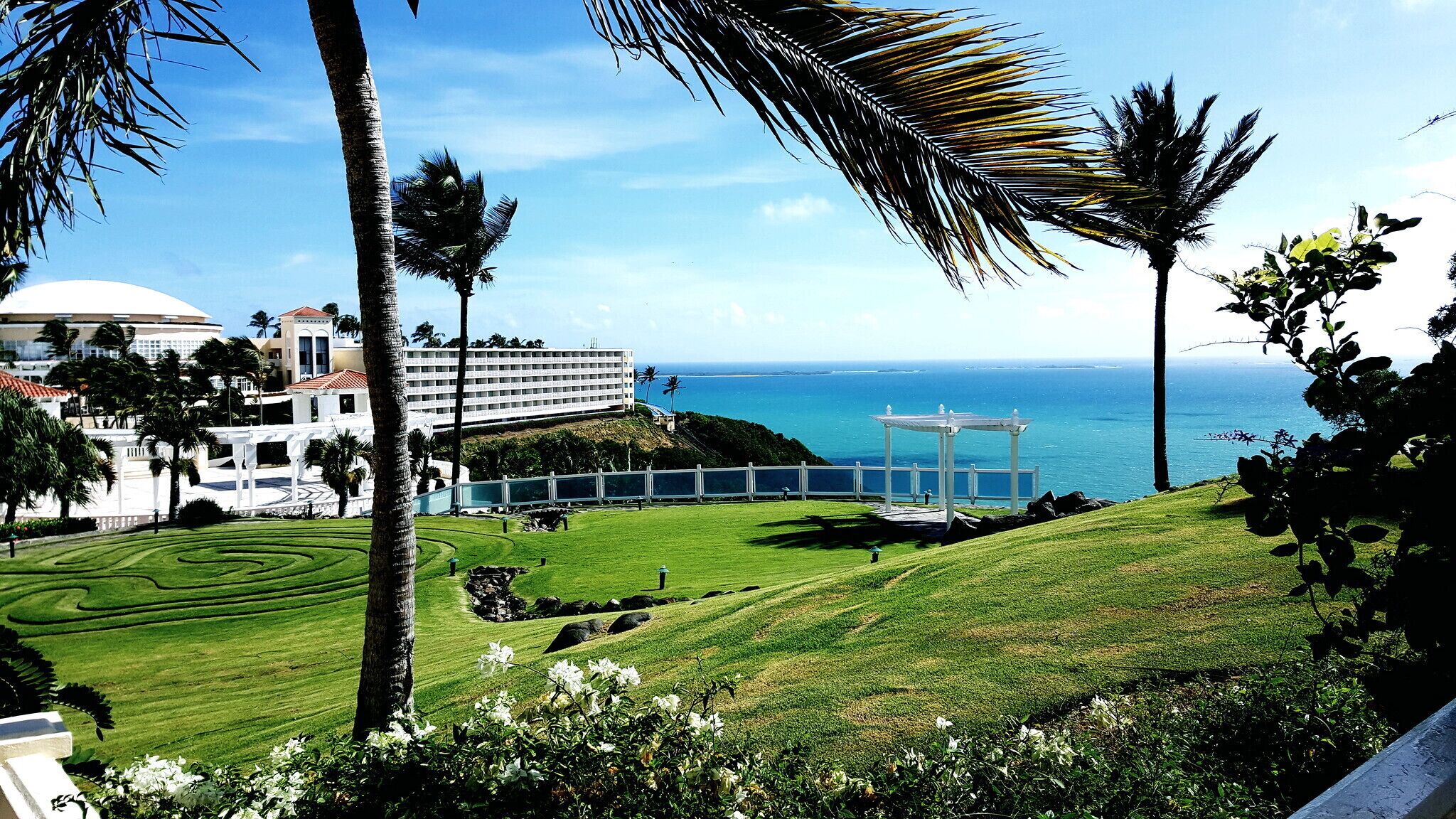 Best place to stay if visiting the Eastern part of the island. Beautiful views and very close to the ferry, or airport, which you can easily access the nearby islands of Culebra or Vieques. Make sure to visit La Estacion for dinner, one of the best restaurants  in the area. 