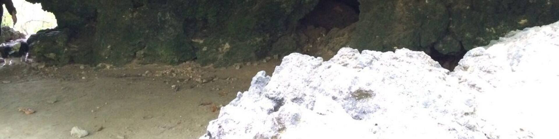 This is on of many cave in this island which make shells and protection for our Indios Tainos! Some of them still have geographic from our Tainos!