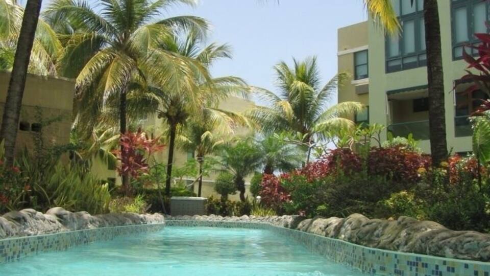 River Pool! Just seat in a tube and enjoy it! #Fun #Pool #PuertoRico