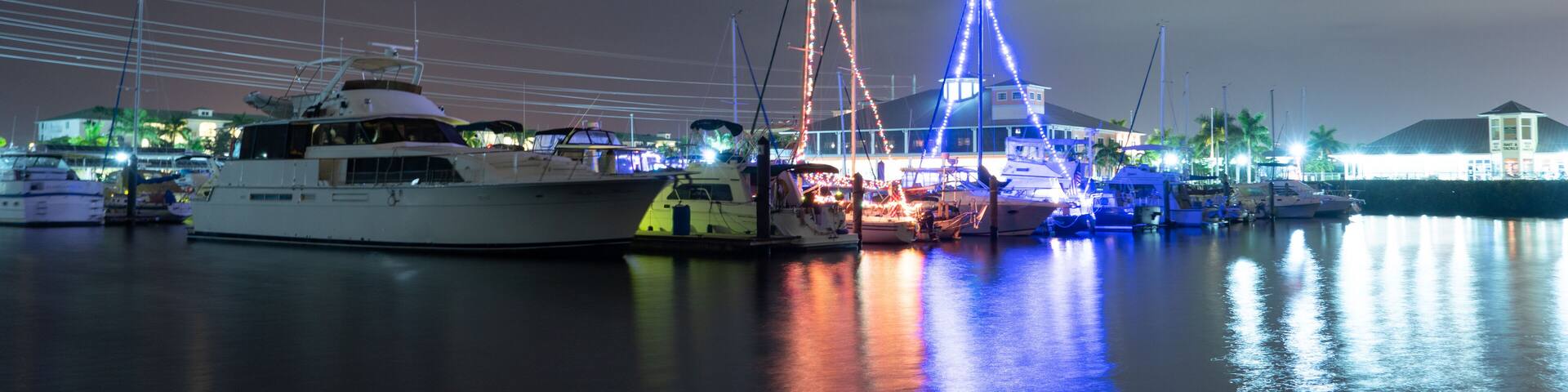 The peaceful night of Punta Gorda harbor