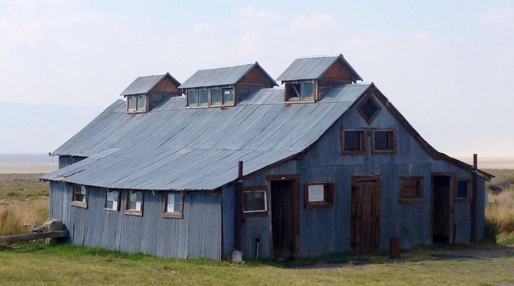 An incredible bath house coming back from Burning Man. The water comes from a natural hot spring which may have healing properties. This was a first for me, and loved it.
