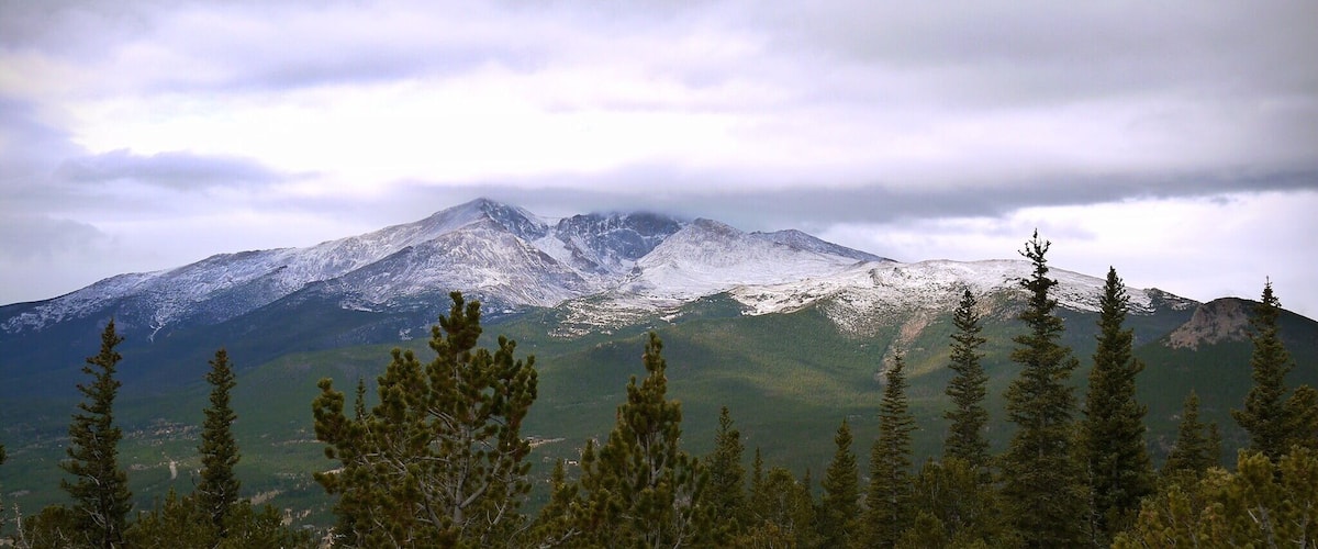 Great Hiking Trail.  Great views.
