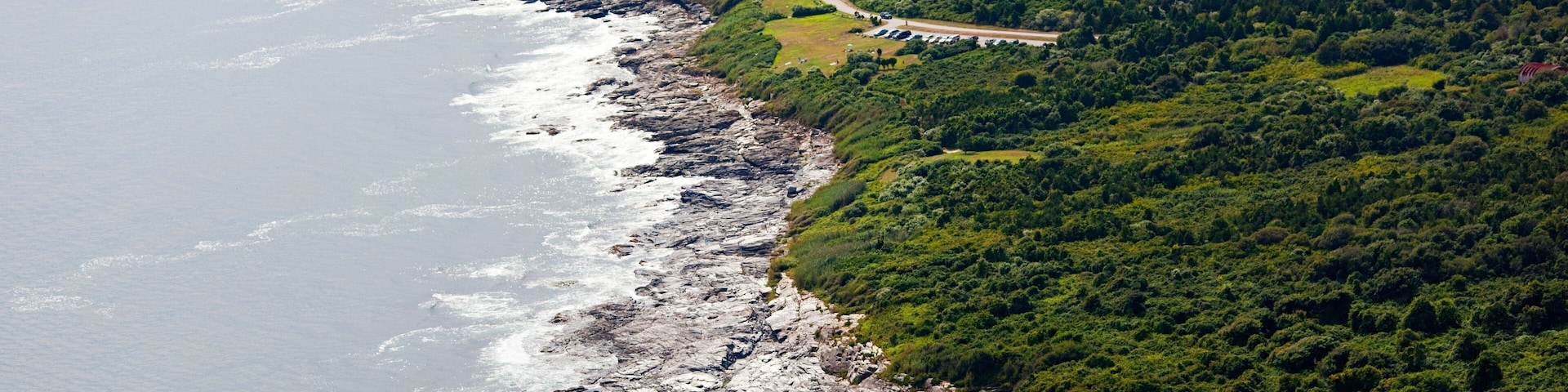 Rocky coastline, Newport County, Rhode Island, USA; Shutterstock ID 589089743; Purchase Order: -