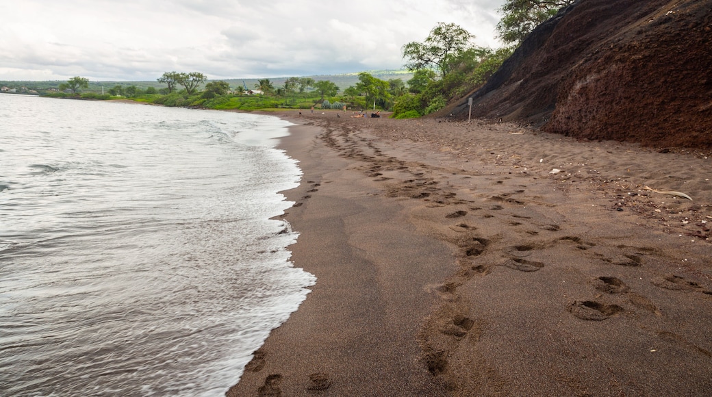 Oneuli Beach featuring general coastal views