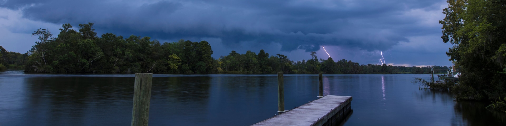 Night time thunderstorm at Lake Moultrie, South Carolina