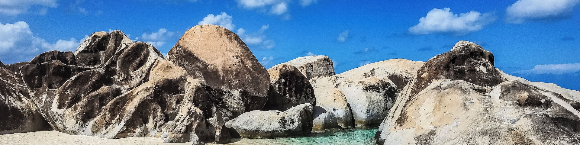 Forget "The Baths," dip your toes in the water at Spring Bay. #BeachBound #beachtips