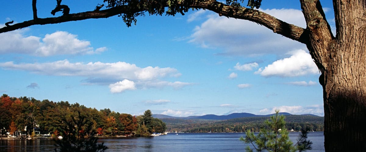 BM6W5X Vermont, Usa; View Across Lake Bomoseen