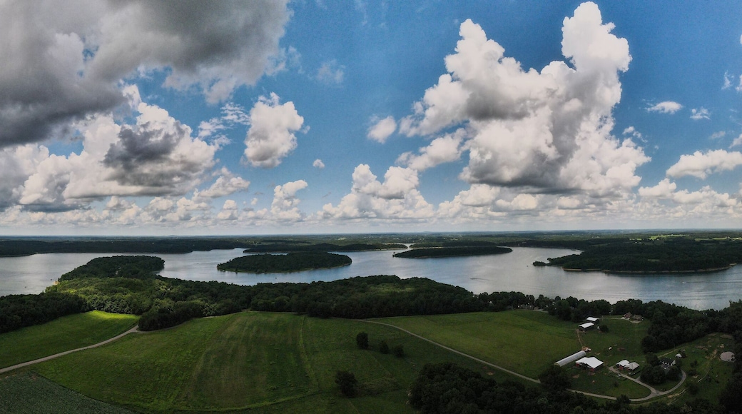 Reflection of dramatic clouds over Barren River lake in Western Kentucky, USA