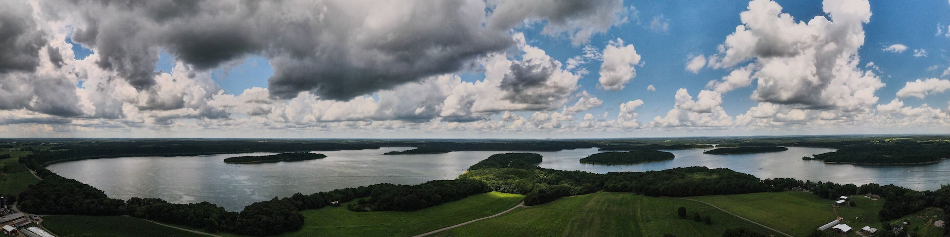 Reflection of dramatic clouds over Barren River lake in Western Kentucky, USA