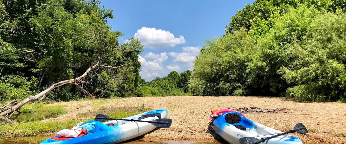 Nice little rest spot on the Niangua river south of Ha Ha Tonka.