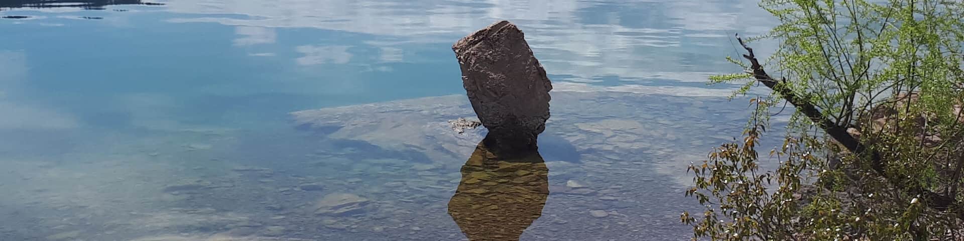 Looking like a Mayan Gardian of this Jewel of a Lake, one can not wonder how lucky it is to be in such a sacred place...well...let's Go!!