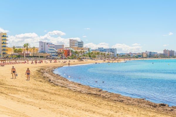 Playa de Palma beach at Palma de Mallorca, Spain , Shutterstock ID 1130730086, Purchase Order: SP-1843, Order Number: SP-1843 Hotels.com Seasonality Project - Summer/Beach, Client/Licensee: Hotels.com