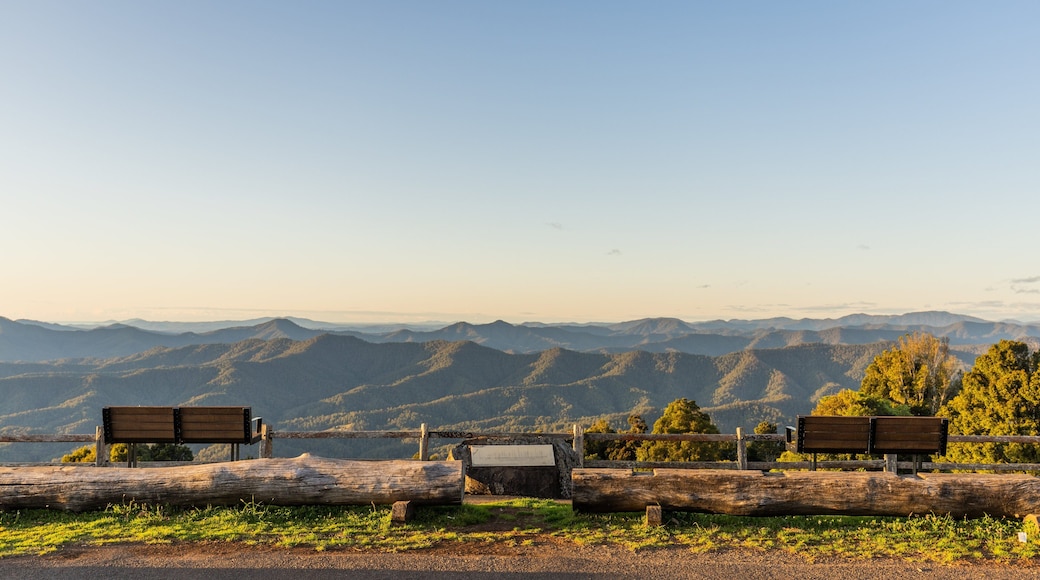 Griffiths Lookout showing tranquil scenes, a sunset and landscape views