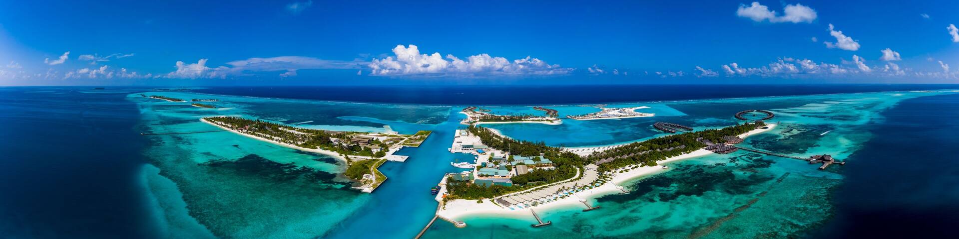 Maldives, South Male Atoll, Kaafu Atoll, Aerial view of resort on Fun Island Lagoon