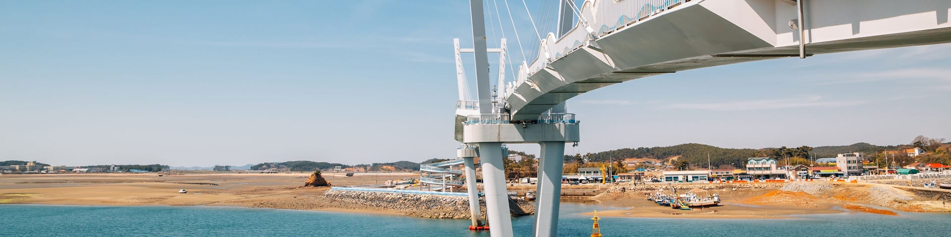 kkotge(Blue crab) bridge at BaeksaJang port in Anmyeondo Island, Taean, Korea