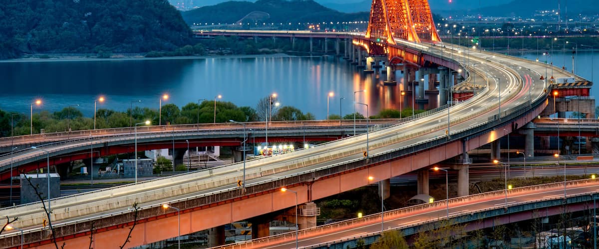 Night view of Banghwa Bridge on Han River near Gangseo-gu, Seoul, South Korea