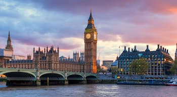 London Westminster Bridge and Big Ben at Dusk