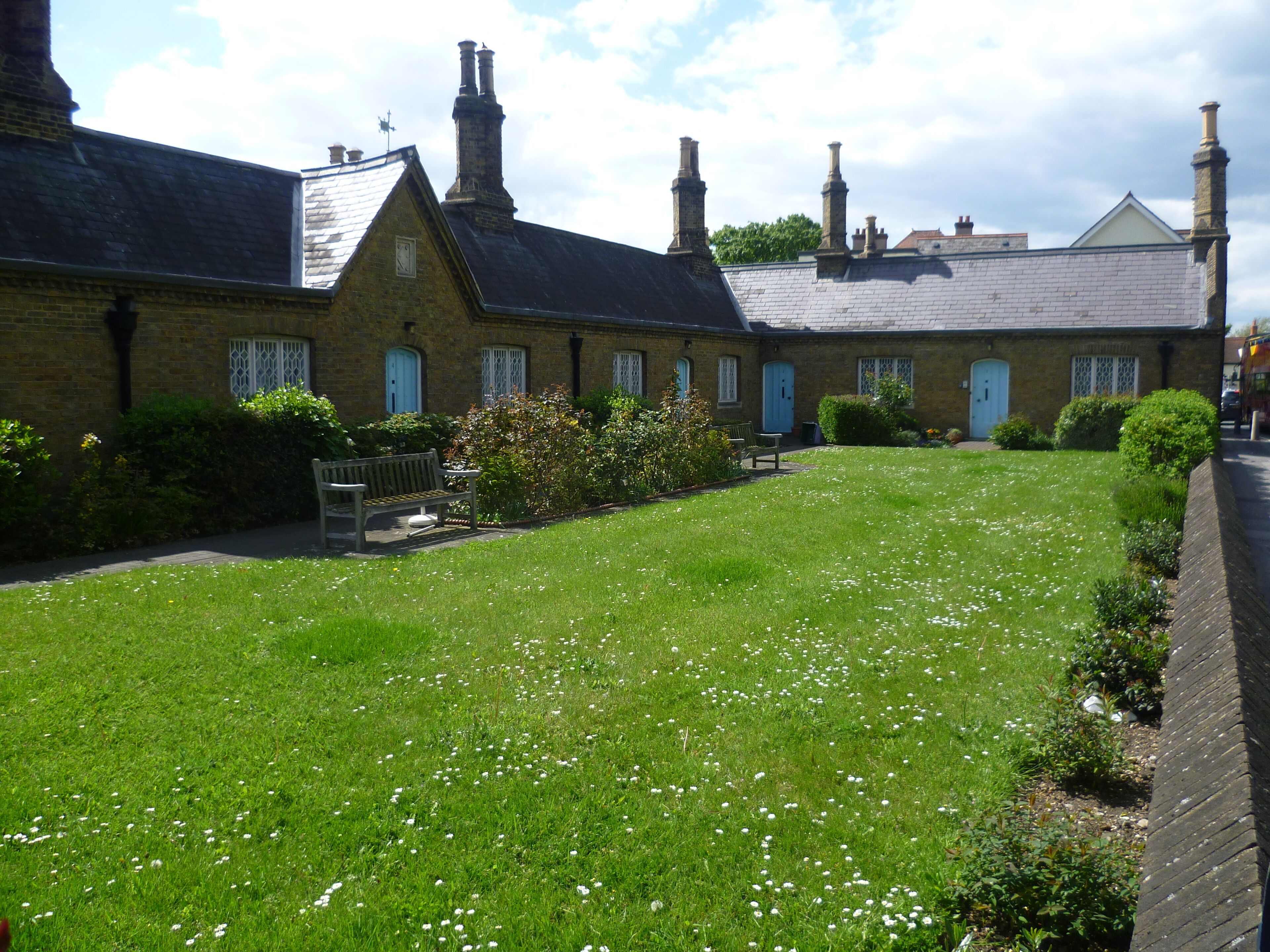 Mary Tate's Almshouses, Mitcham