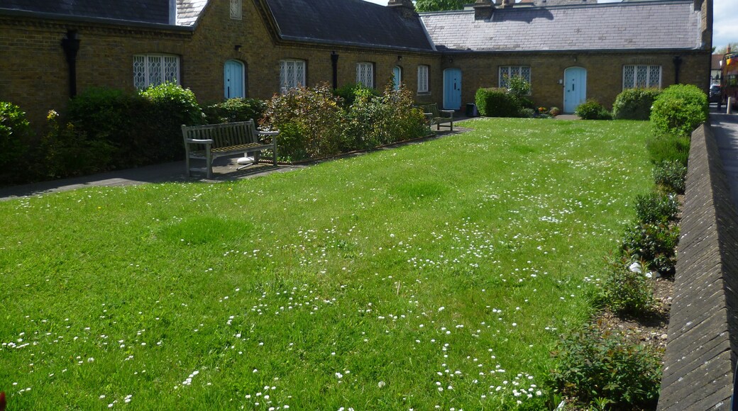 Mary Tate's Almshouses, Mitcham