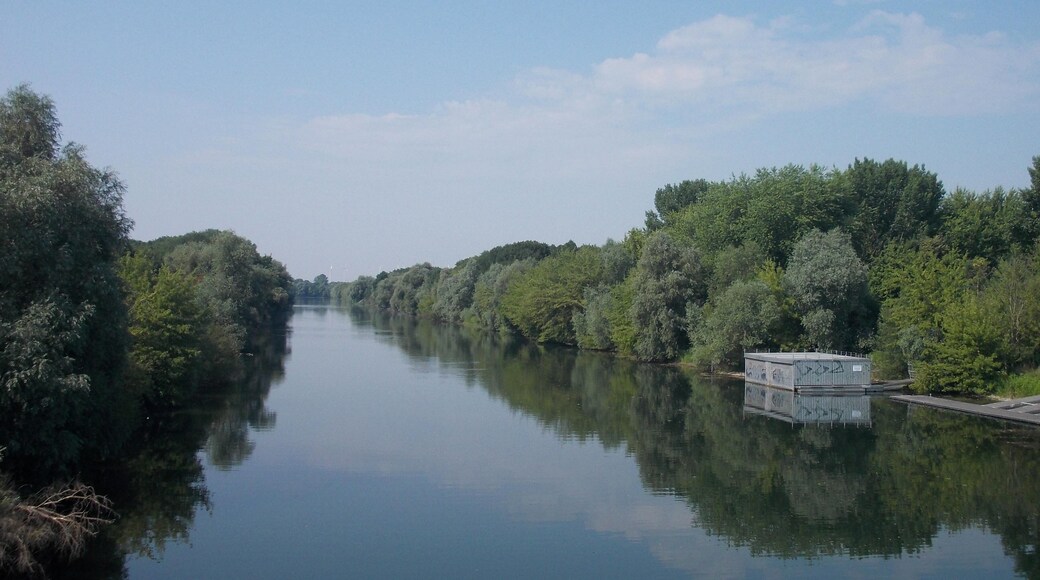 Canal (regatta track) in Halle/Saale (Saxony-Anhalt)