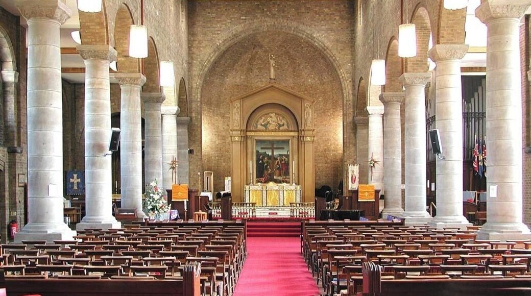 St Anselm, Uppingham Avenue, Belmont - East end