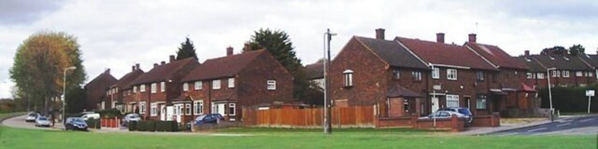 Harold Hill Estate, Romford Harold Hill was a large 'out-County' housing estate built by the London County Council during the early 1950s on a green field site in what was then Essex. The picture shows the junction of Chudleigh Road (left) and Broseley Road (right).