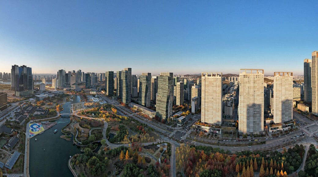 가을이 아름다운 한국에 있는 인천 센트럴파크공원 풍경