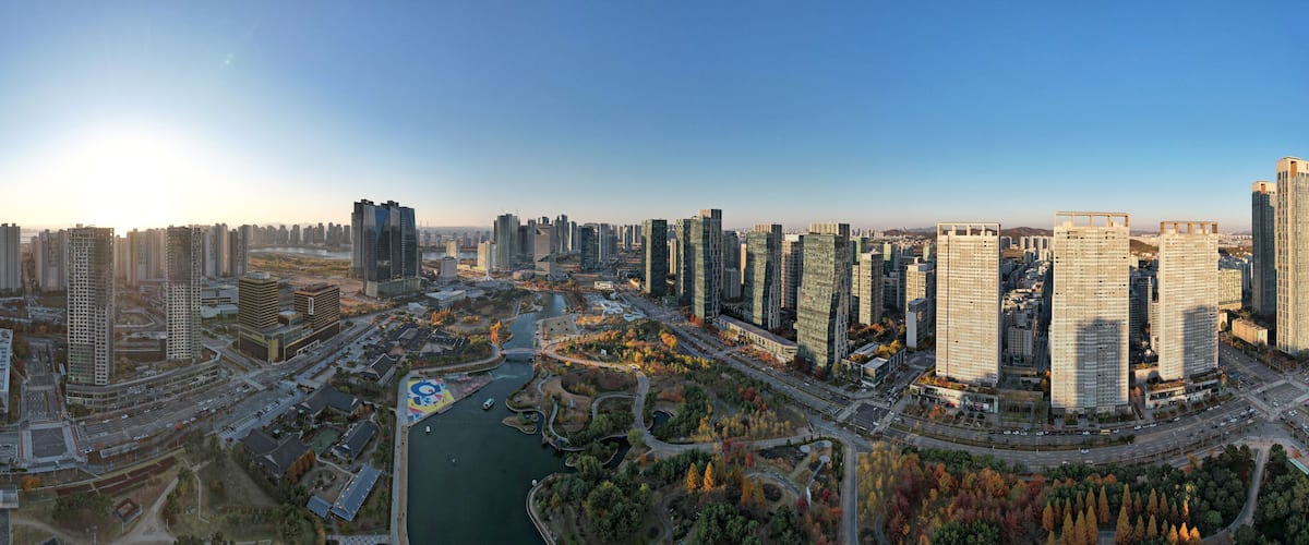 가을이 아름다운 한국에 있는 인천 센트럴파크공원 풍경