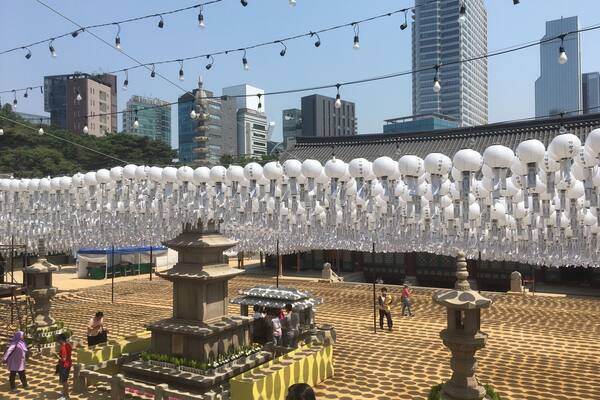 Boudhist temple center seoul