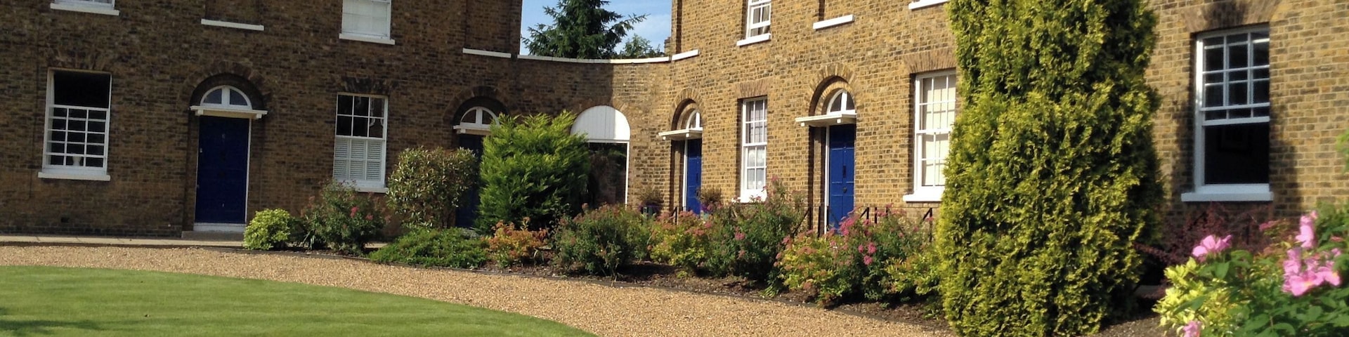 Goldsmiths' Almshouses and Railings Fronting Road