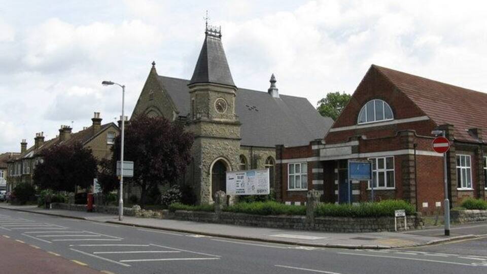 South Croydon Baptist Church The brick building at the right is the Sunday School.