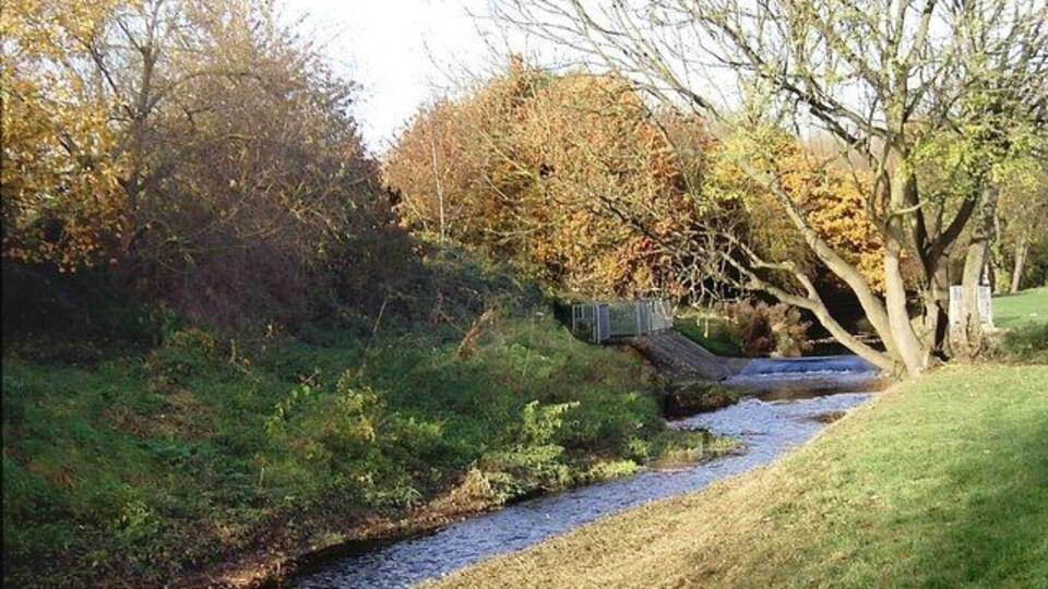 Ingrebourne River south of Upminster The Ingrebourne rises near Brentwood and enters the Thames at Rainham having provided a rural corridor between the London suburbs of Emerson Park, Cranham, Upminster and Hornchurch en route. Taken from the London Loop footpath.