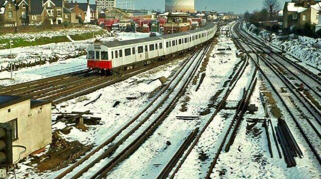 Snow in Richmond District Line train arriving at Richmond station after some heavy snow over the previous few days.
