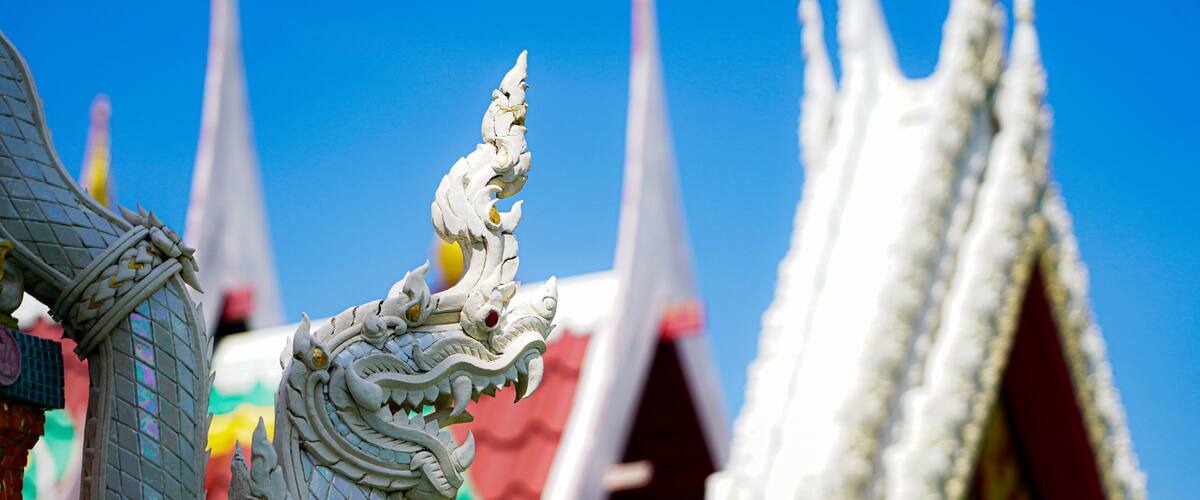 Wat Si Uthum Phon Lat Yao