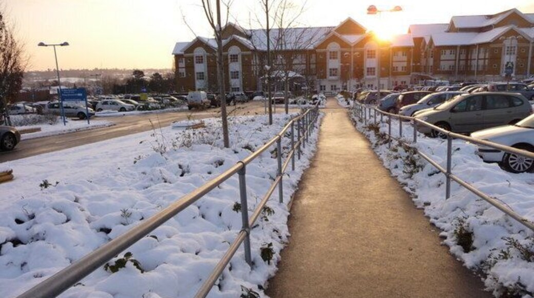 Entrance to Barnet Hospital, Wellhouse Lane, Barnet Looking down the main pathway towards the entrance to Barnet Hospital.