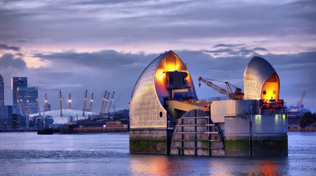 The Thames Barrier, with the Millennium Dome in the background. The barrier system protects the city of London from flooding. It's quite the engineering marvel and is worth a visit if you can spare the time. Seeing it around sunset makes for a great view and photo opportunity.
#london #photography #thamesbarrier #hdr
#architecture
