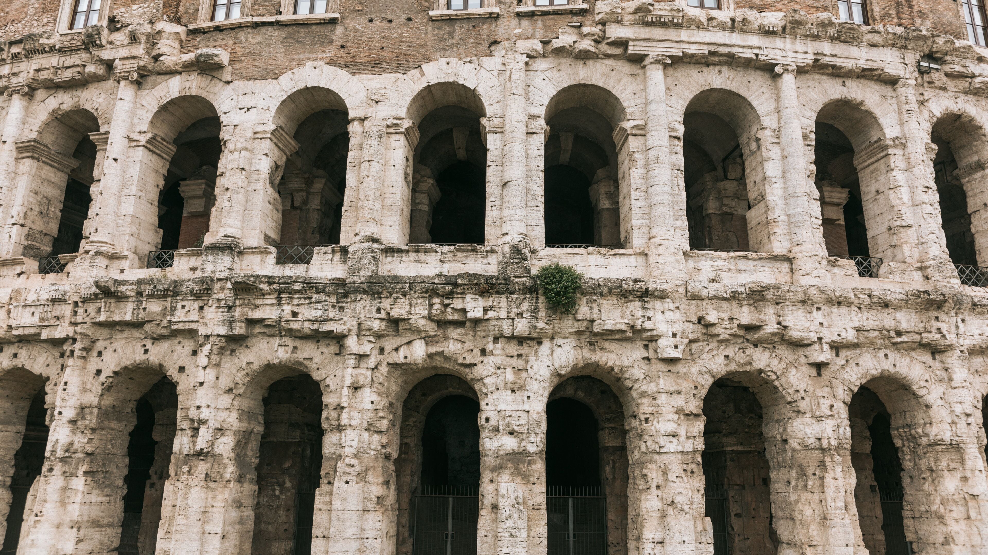 Sant\'Angelo which includes heritage architecture, a monument and building ruins