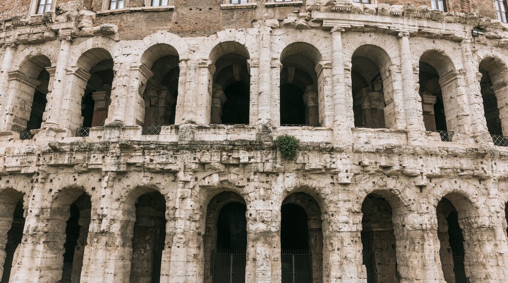 Sant\'Angelo which includes heritage architecture, a monument and building ruins