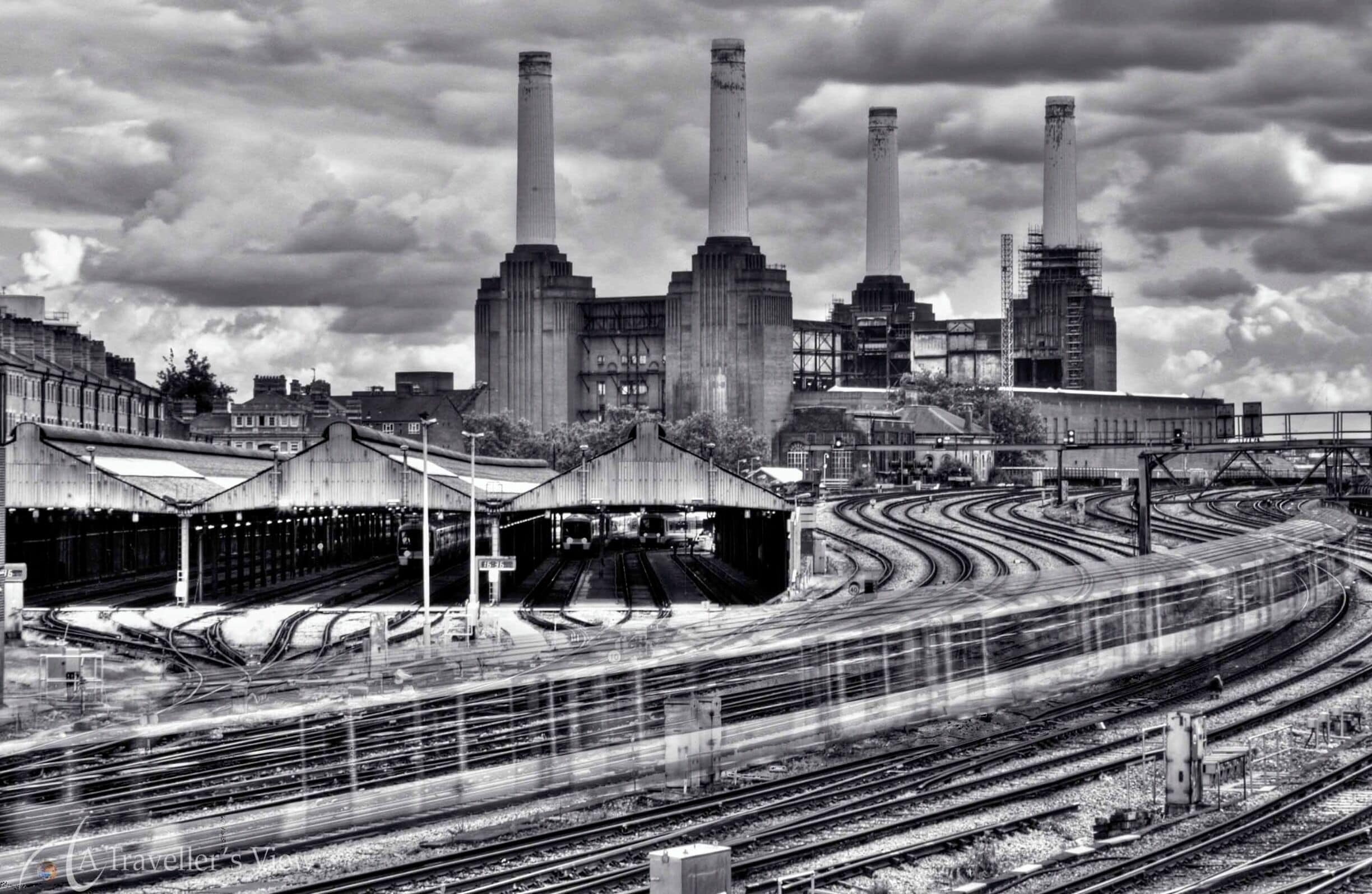 One of the largest brick only buildings in Europe, made famous by Pink Floyd's 1977 album, Animals. It's now a grade one listed building in the U.K. and plans are underway to develop this building and to renew the surrounding Battersea area.

#Architecture.