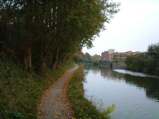 Grand Union Canal. From below the Printing House Lane bridge