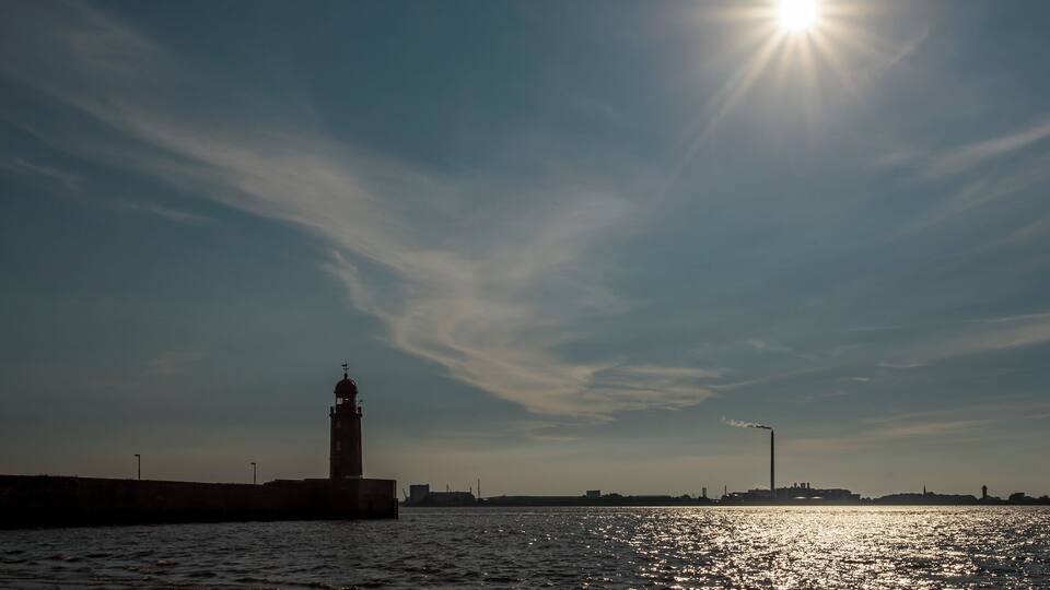 Leuchtfeuer Geestemole Nord in Bremerhaven, Am Alten Vorhafen
