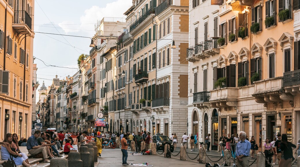 Campo Marzio showing street scenes and a city