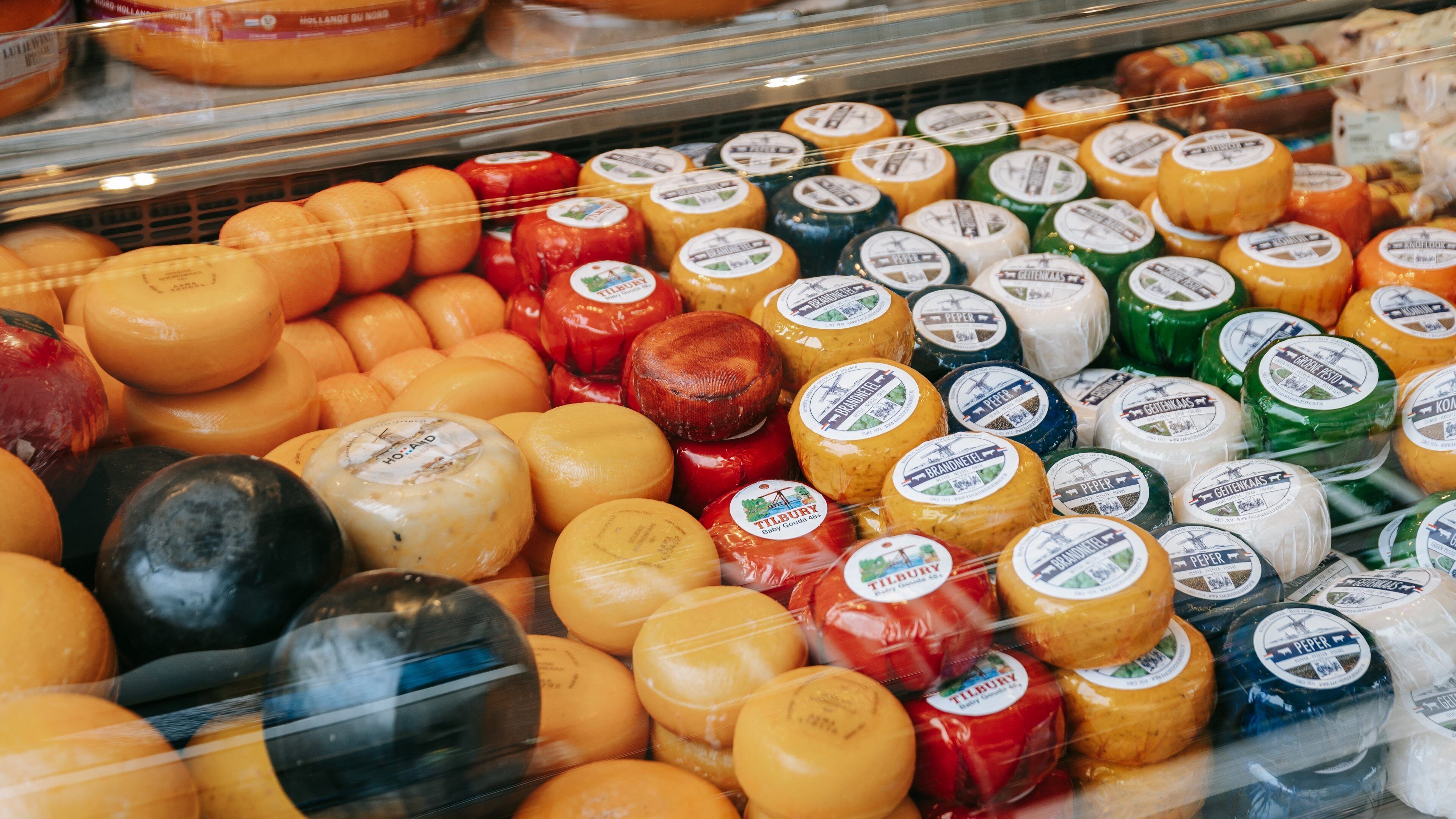 Van Lennepbuurt featuring markets and food