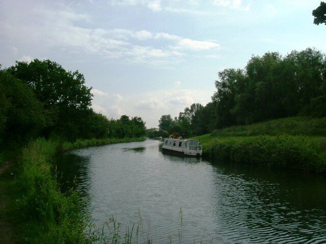 Grand Union Canal, Southall