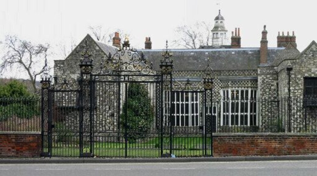 Hall Place, Bexley. A Grade 1 listed country house built in 1537 for Sir John Champneys, a wealthy merchant and former Lord Mayor of London.
